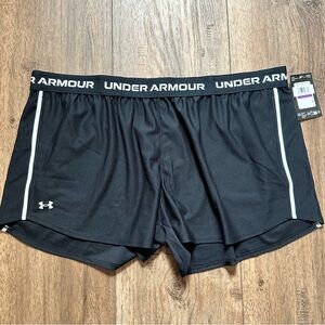 NWT! Under Armour Women’s Tech Play-Up Shorts, Black White, Plus Size, 2XL